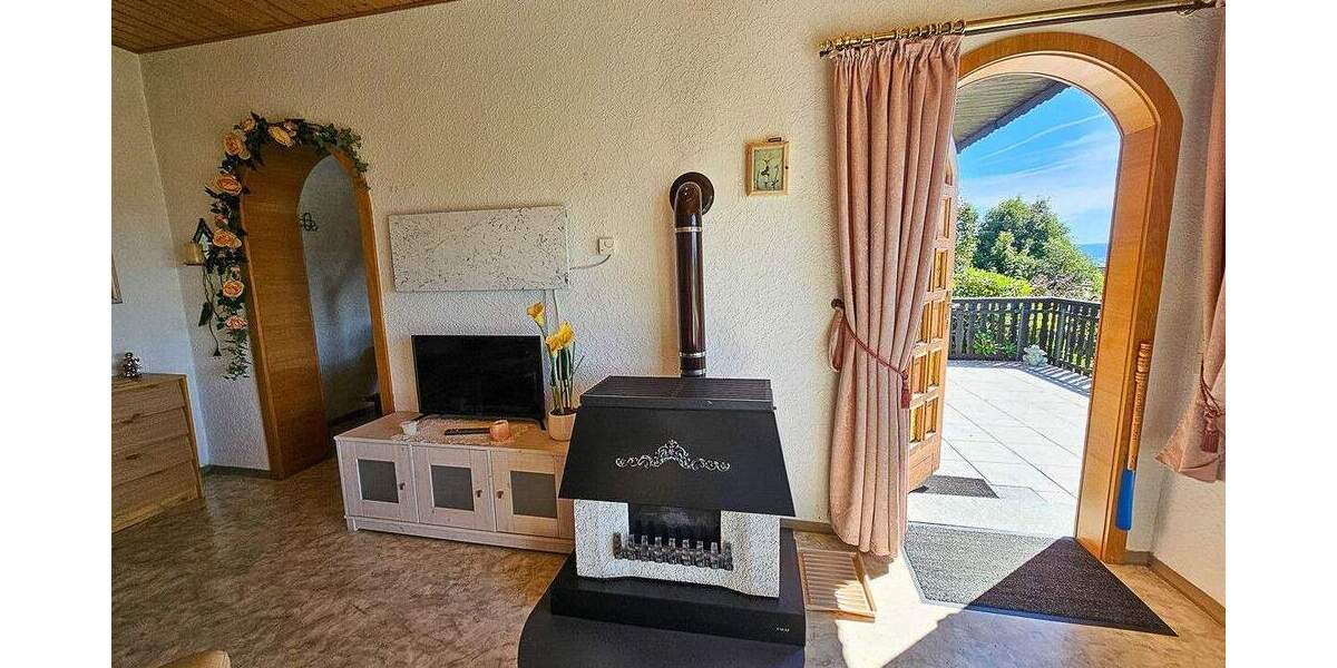 Mehrfamilienhaus, Wohnhaus Lauter-Bernsbach Bernsbach - 2 Zimmer, 50 m&sup2;, 70.000&euro; | Angebot:25744644