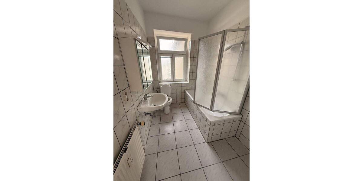 Etagenwohnung Zwickau Innenstadt - 5 Zimmer, 115 m&sup2;, 550&euro; | Angebot:25734804