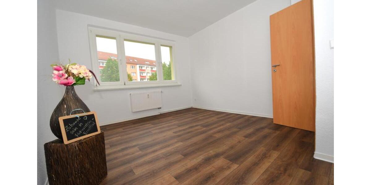 Etagenwohnung Hohenstein-Ernstthal Ernstthal - 3 Zimmer, 60 m&sup2;, 380&euro; | Angebot:16883937