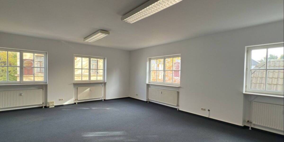 Gewerbeobjekt Zwickau Innenstadt - 4 Zimmer, 143 m&sup2;, 110.000&euro; | Angebot:25707412