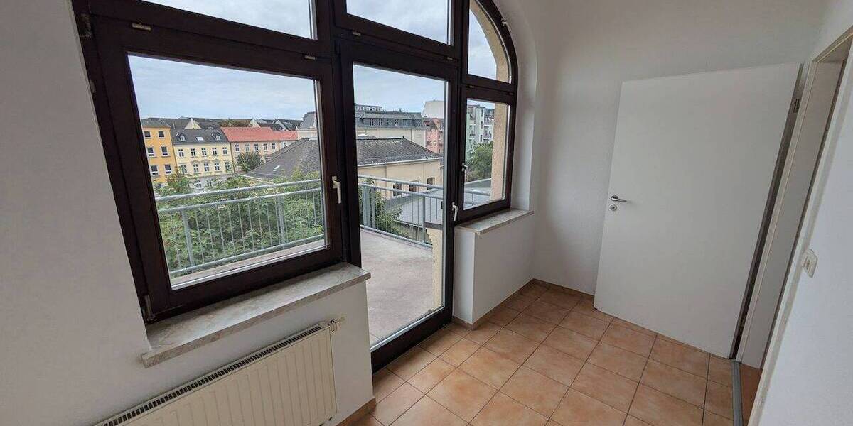 Gewerbeobjekt Zwickau Bahnhofsvorstadt - 8 Zimmer, 222 m&sup2;, 1.350&euro; | Angebot:25958328