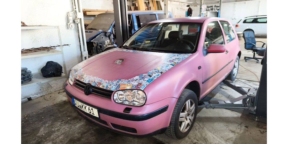 VW Golf 320.000 km 1.800 &euro; Aue 08280