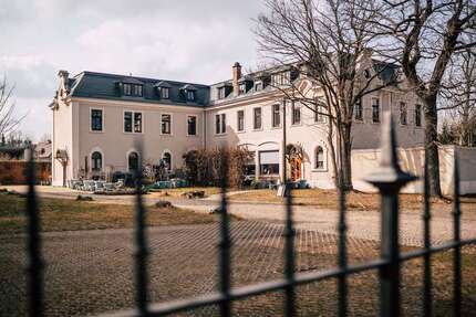 Wohnung Zwickau Crossen - 2 Zimmer, 80 m&sup2;, 520&euro; | Angebot:23796051