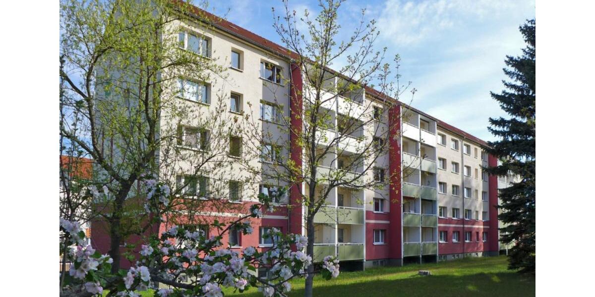 Etagenwohnung Limbach-Oberfrohna Oberfrohna - 3 Zimmer, 58 m&sup2;, 335&euro; | Angebot:23713803