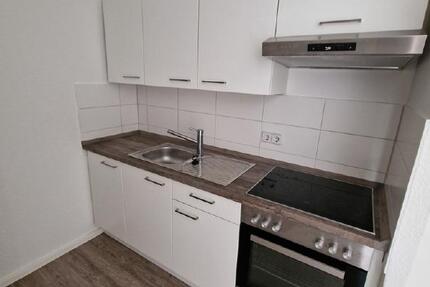 Wohnung Zwickau Neuplanitz - 2 Zimmer, 42 m&sup2;, 270&euro; | Angebot:22059646