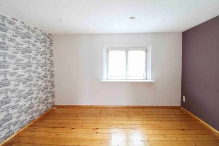 Haus Zwickau Schedewitz - 3 Zimmer, 80 m&sup2;, 76.000&euro; | Angebot:26584848