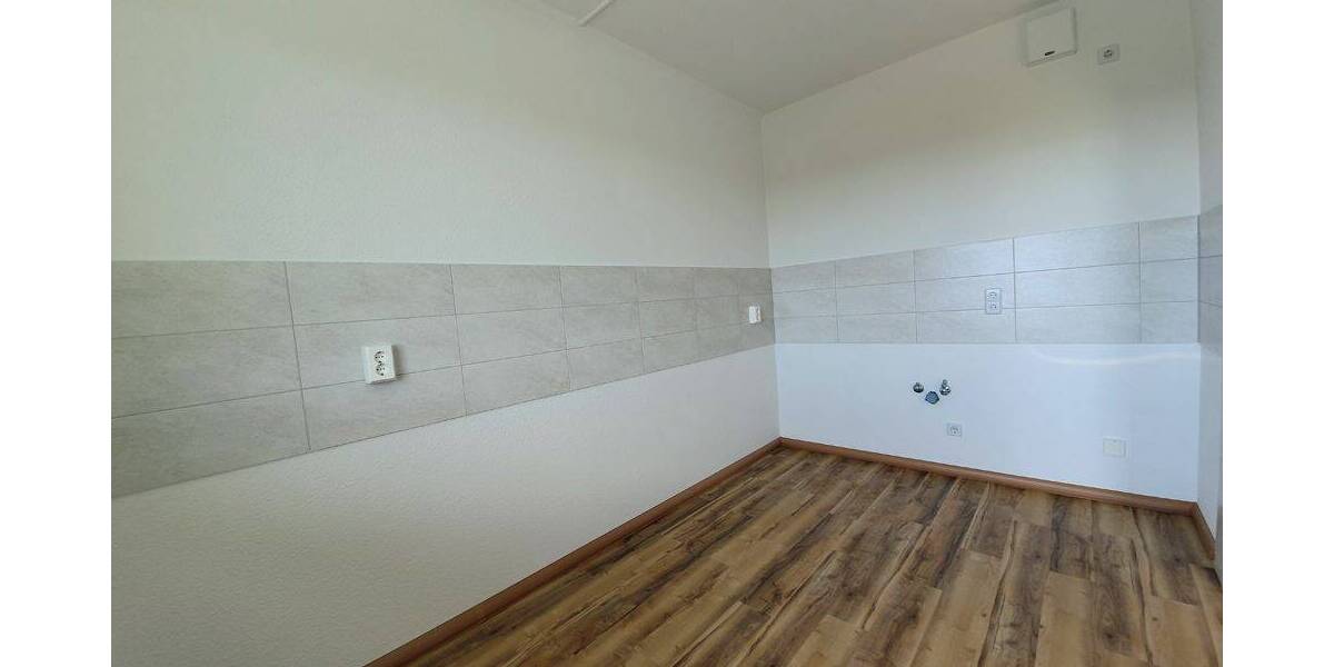 Etagenwohnung Zwickau Eckersbach - 3 Zimmer, 71 m&sup2;, 412&euro; | Angebot:25676772