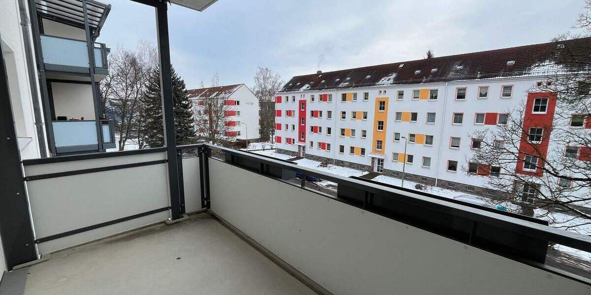 Etagenwohnung Zwickau Marienthal - 3 Zimmer, 60 m&sup2;, 370&euro; | Angebot:25985483