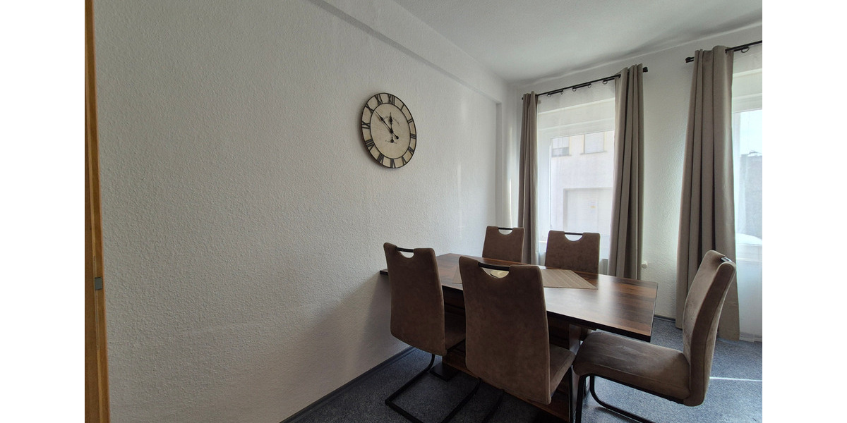 Erdgeschoßwohnung Crimmitschau - 3 Zimmer, 64 m&sup2;, 700&euro; | Angebot:24510395