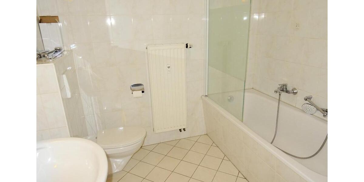 Etagenwohnung Zwickau - 2 Zimmer, 60 m&sup2;, 394&euro; | Angebot:25319794