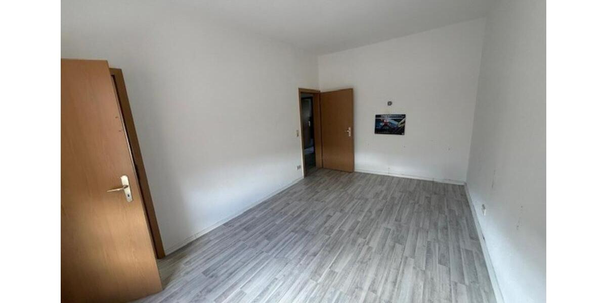 Hochparterre Netzschkau - 2 Zimmer, 48 m&sup2;, 289&euro; | Angebot:25613072