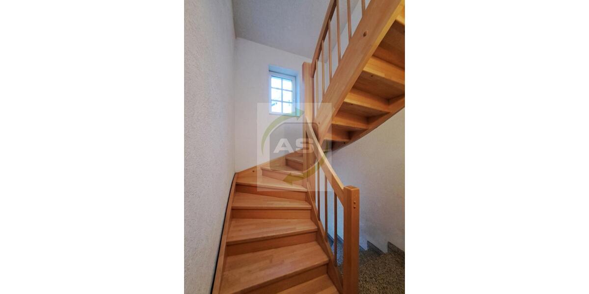 Dachgeschoßwohnung Reinsdorf - 2 Zimmer, 48 m&sup2;, 309&euro; | Angebot:24926321