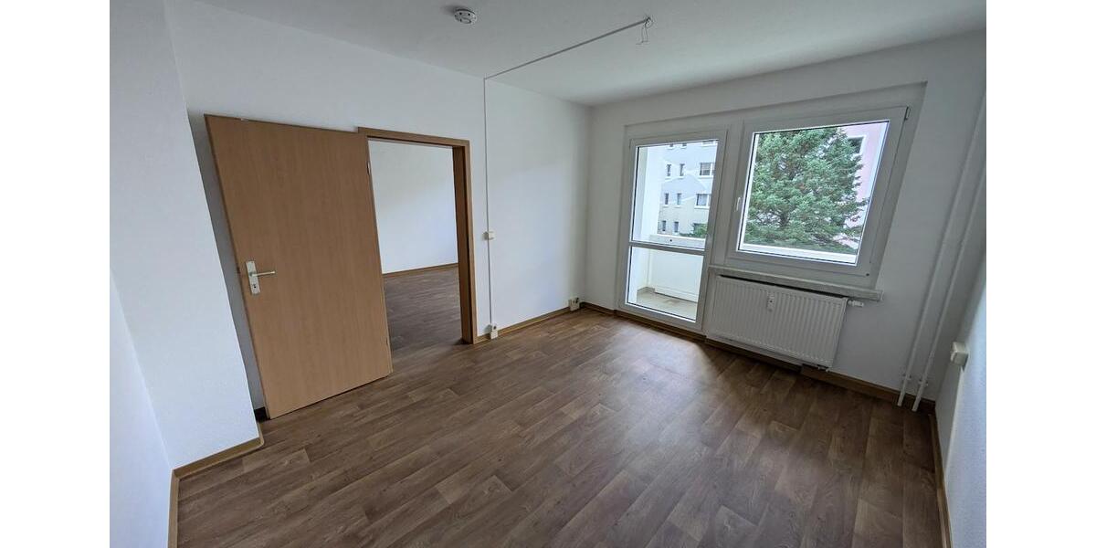 Etagenwohnung Limbach-Oberfrohna Oberfrohna - 2 Zimmer, 51 m&sup2;, 327&euro; | Angebot:25945633