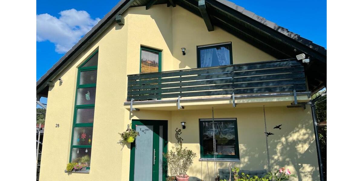 Einfamilienhaus Oberlungwitz - 7 Zimmer, 155 m&sup2;, 399.000&euro; | Angebot:23503582