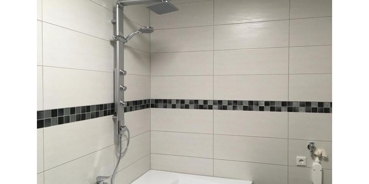 Erdgeschoßwohnung Zwickau - 3 Zimmer, 75 m&sup2;, 485&euro; | Angebot:26589079