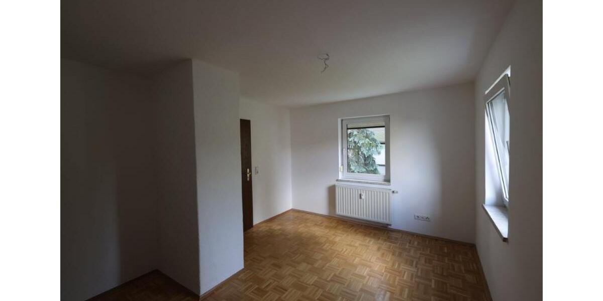 Etagenwohnung Wildenfels - 3 Zimmer, 87 m&sup2;, 565&euro; | Angebot:25365163