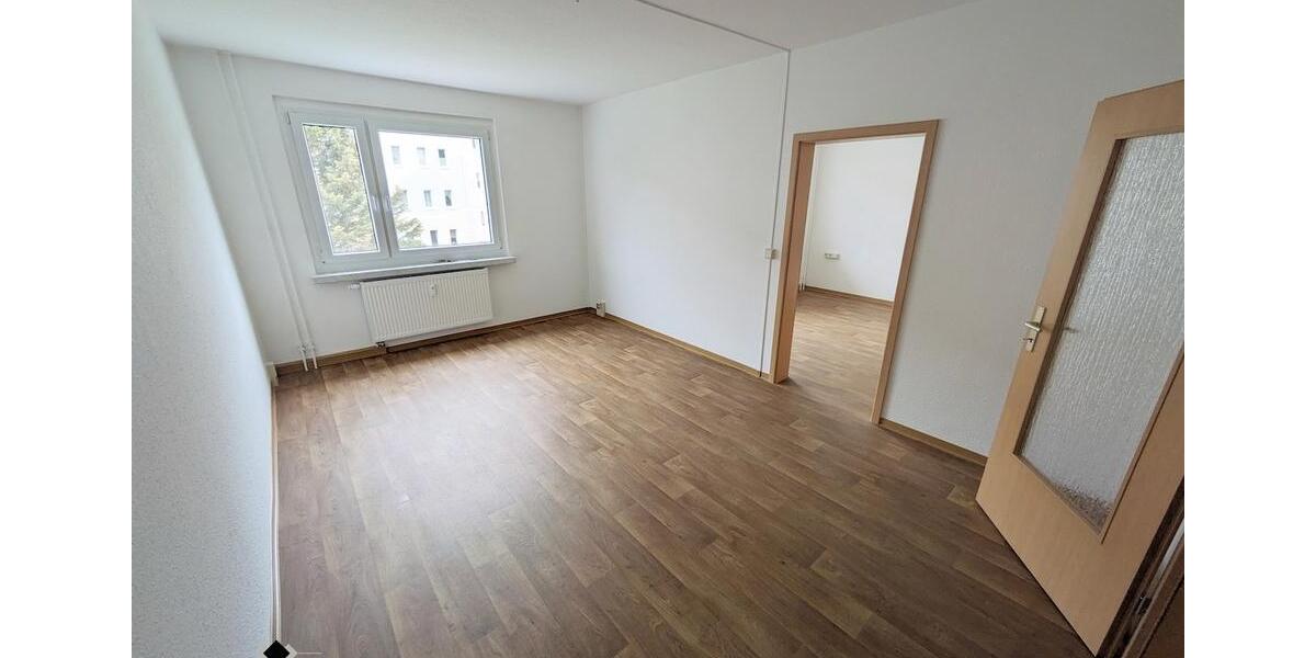 Etagenwohnung Limbach-Oberfrohna Oberfrohna - 2 Zimmer, 51 m&sup2;, 327&euro; | Angebot:26008249