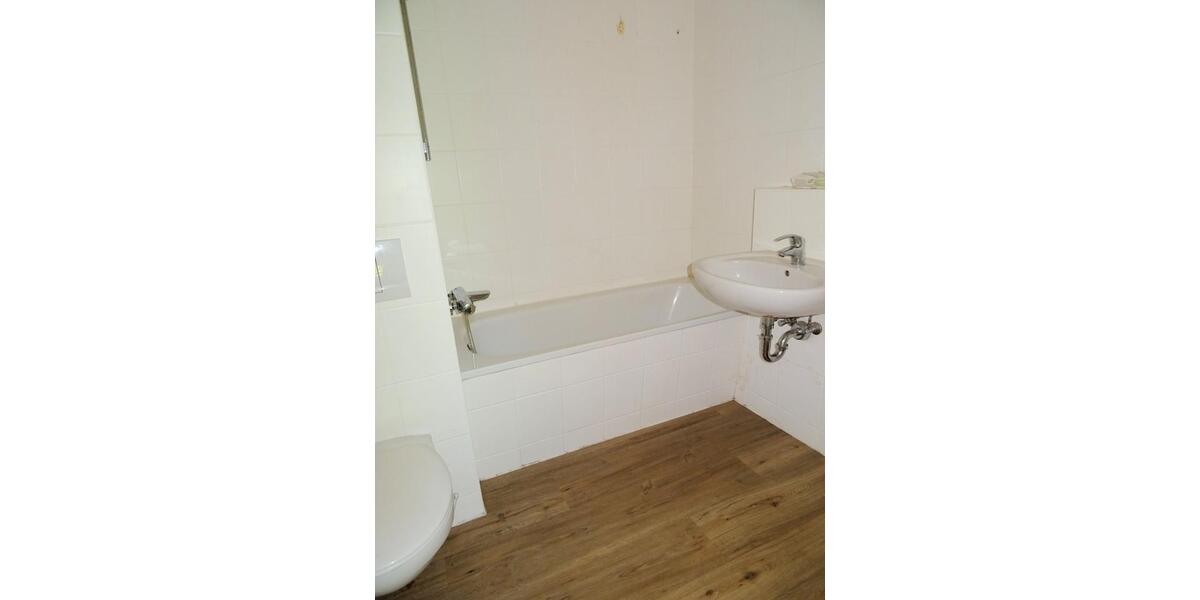 Etagenwohnung Werdau - 3 Zimmer, 59 m&sup2;, 330&euro; | Angebot:21286942