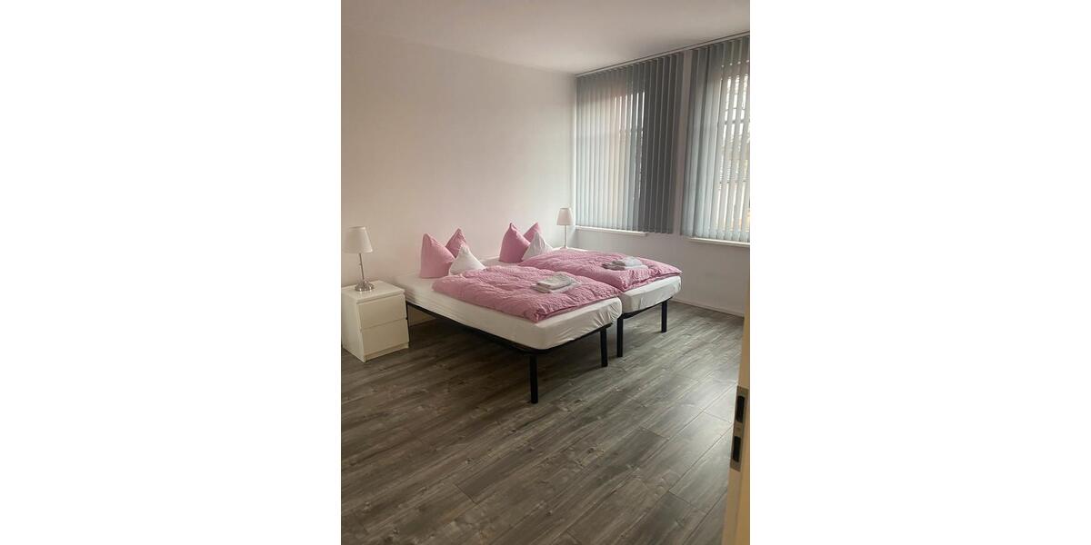 Dachgeschoßwohnung Zwickau - 2.5 Zimmer, 726&euro; | Angebot:22485660