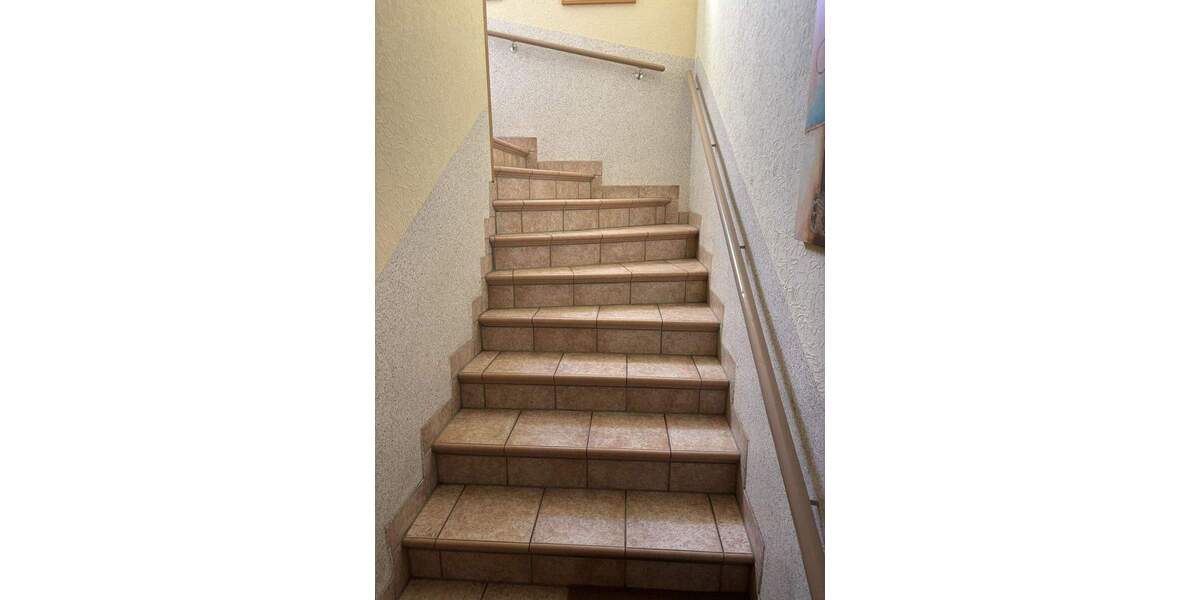 Etagenwohnung Werdau Leubnitz - 3 Zimmer, 90 m&sup2;, 60.000&euro; | Angebot:25687159