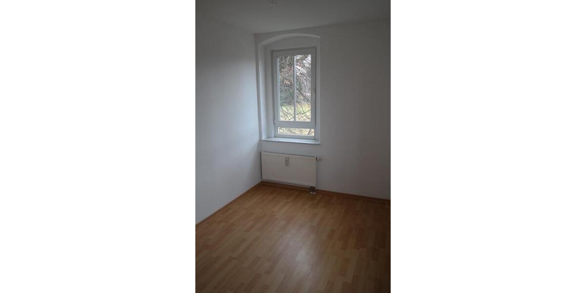 Etagenwohnung Zwickau Neuplanitz - 2 Zimmer, 41 m&sup2;, 300&euro; | Angebot:26147461