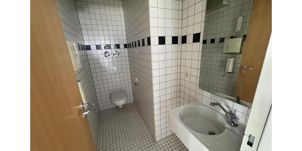 Gewerbeobjekt Zwickau - 1.169&euro; | Angebot:25544526