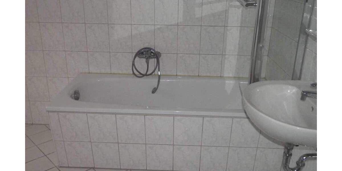 Etagenwohnung Zwickau Pölbitz - 2 Zimmer, 58 m&sup2;, 410&euro; | Angebot:25771739