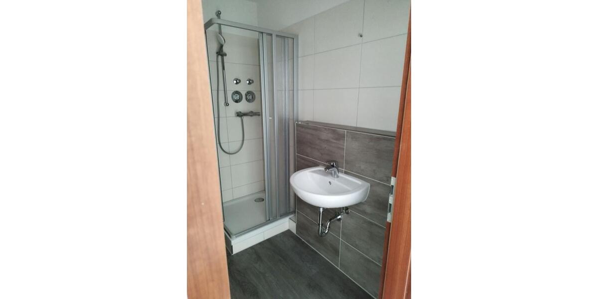 Etagenwohnung Aue-Bad Schlema Bad Schlema - 1 Zimmer, 35 m&sup2;, 220&euro; | Angebot:24213608