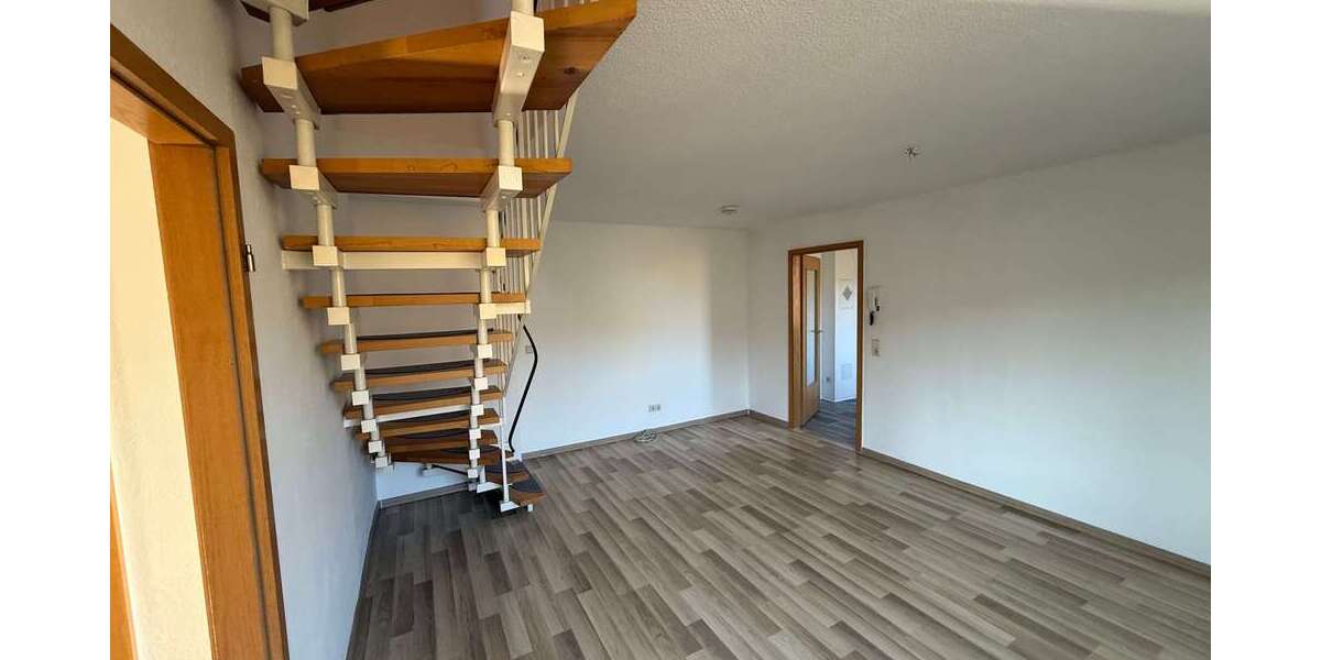 Etagenwohnung Reichenbach Oberreichenbach - 4 Zimmer, 81 m&sup2;, 405&euro; | Angebot:25405569