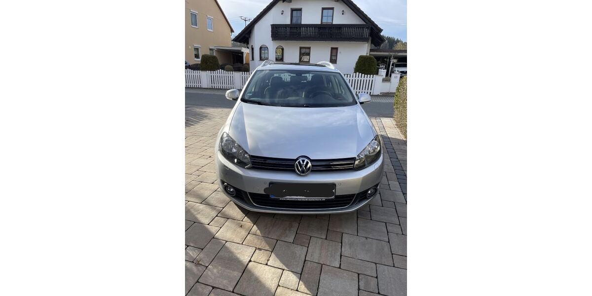 VW Golf 106.700 km 8.400 &euro; Reichenbach 08468