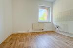 Etagenwohnung Zwickau Auerbach - 4 Zimmer, 81 m&sup2;, 419&euro; | Angebot:25852917