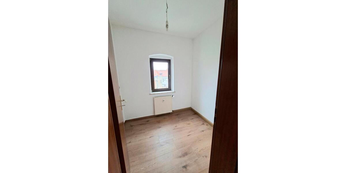 Etagenwohnung Gößnitz - 2 Zimmer, 58 m&sup2;, 450&euro; | Angebot:25382058