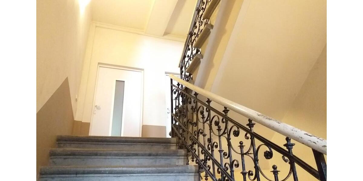 Dachgeschoßwohnung Glauchau - 4 Zimmer, 125 m&sup2;, 575&euro; | Angebot:25790173