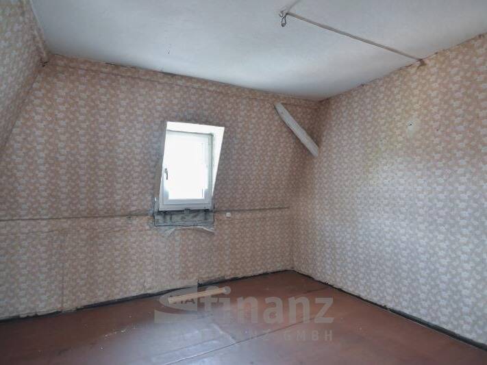 Mehrfamilienhaus, Wohnhaus Lichtentanne - 1 Zimmer, 227 m&sup2;, 75.000&euro; | Angebot:25780212