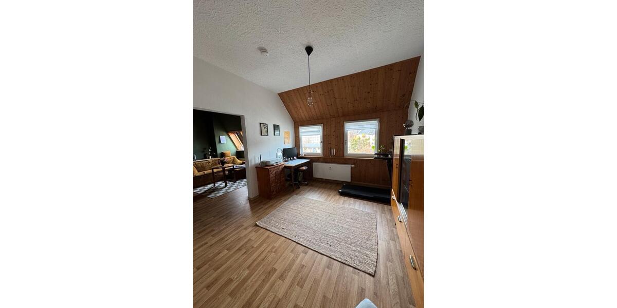 Dachgeschoßwohnung Aue-Bad Schlema Bad Schlema - 2.5 Zimmer, 61 m&sup2;, 336&euro; | Angebot:25872866