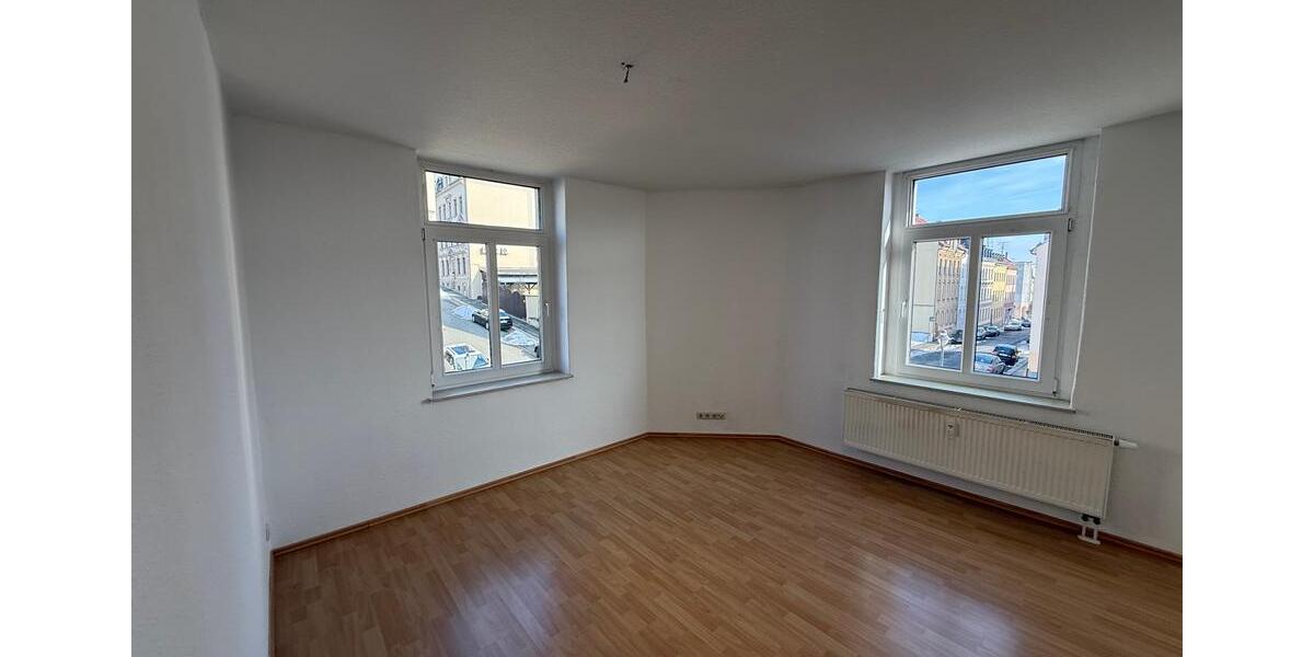 Etagenwohnung Reichenbach im Vogtland - 3 Zimmer, 57 m&sup2;, 285&euro; | Angebot:24836330