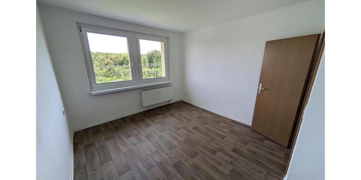Etagenwohnung Limbach-Oberfrohna Oberfrohna - 3 Zimmer, 60 m&sup2;, 408&euro; | Angebot:25945680