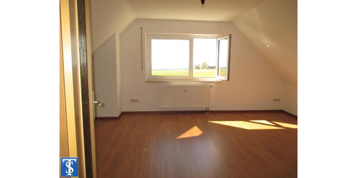 Etagenwohnung Falkenstein/Vogtland Vogtland - 1 Zimmer, 30 m&sup2;, 150&euro; | Angebot:25751115