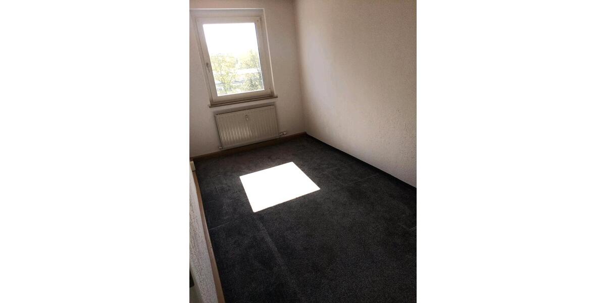 Etagenwohnung Kirchberg - 3 Zimmer, 65 m&sup2;, 600&euro; | Angebot:25538963