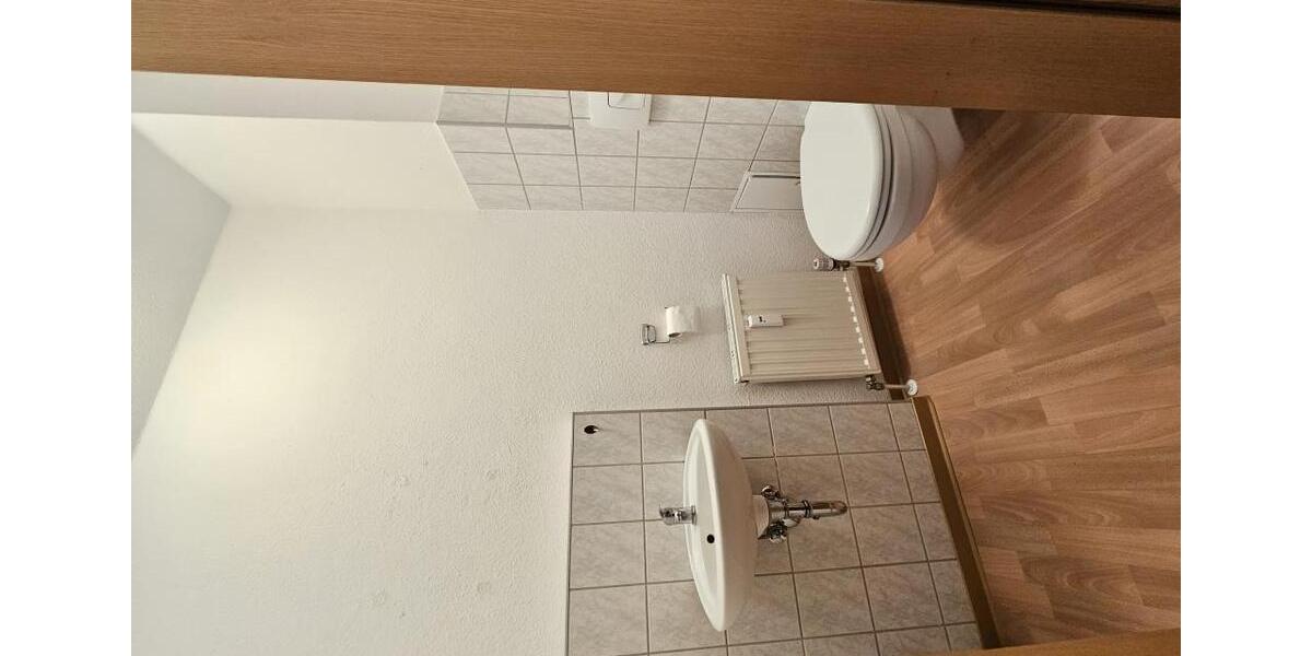 Dachgeschoßwohnung Zwickau - 3 Zimmer, 71 m&sup2;, 448&euro; | Angebot:25362054