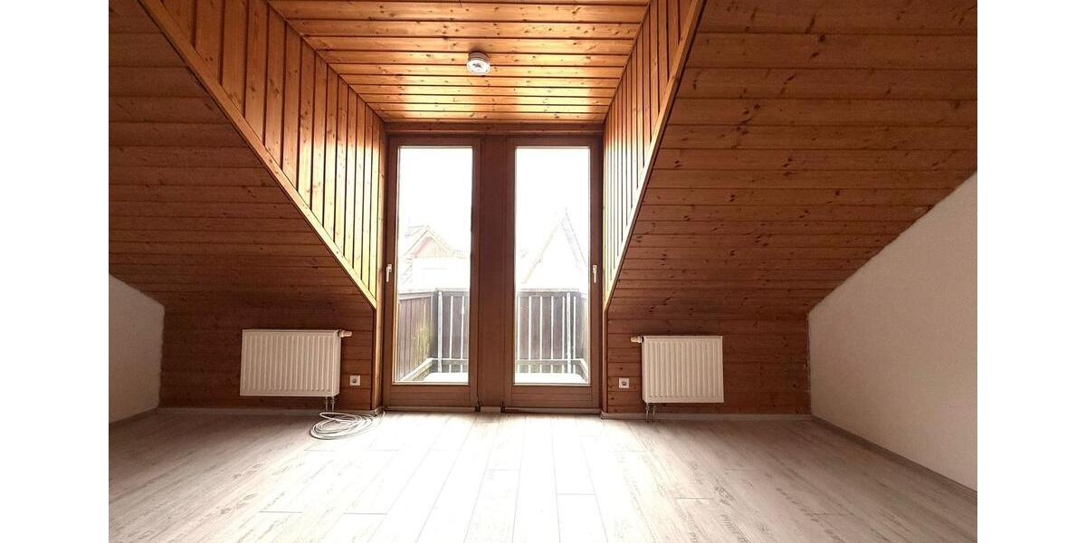 Etagenwohnung Reichenbach im Vogtland - 3 Zimmer, 78 m&sup2;, 546&euro; | Angebot:24875881