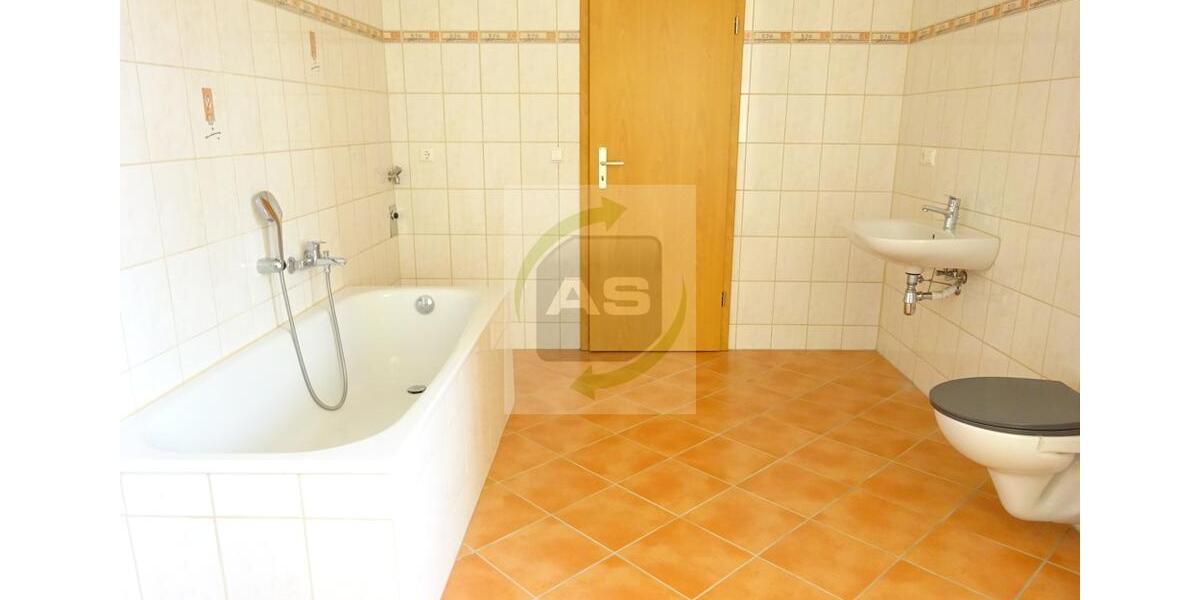 Etagenwohnung Zwickau Cainsdorf - 2 Zimmer, 88 m&sup2;, 399&euro; | Angebot:25976336