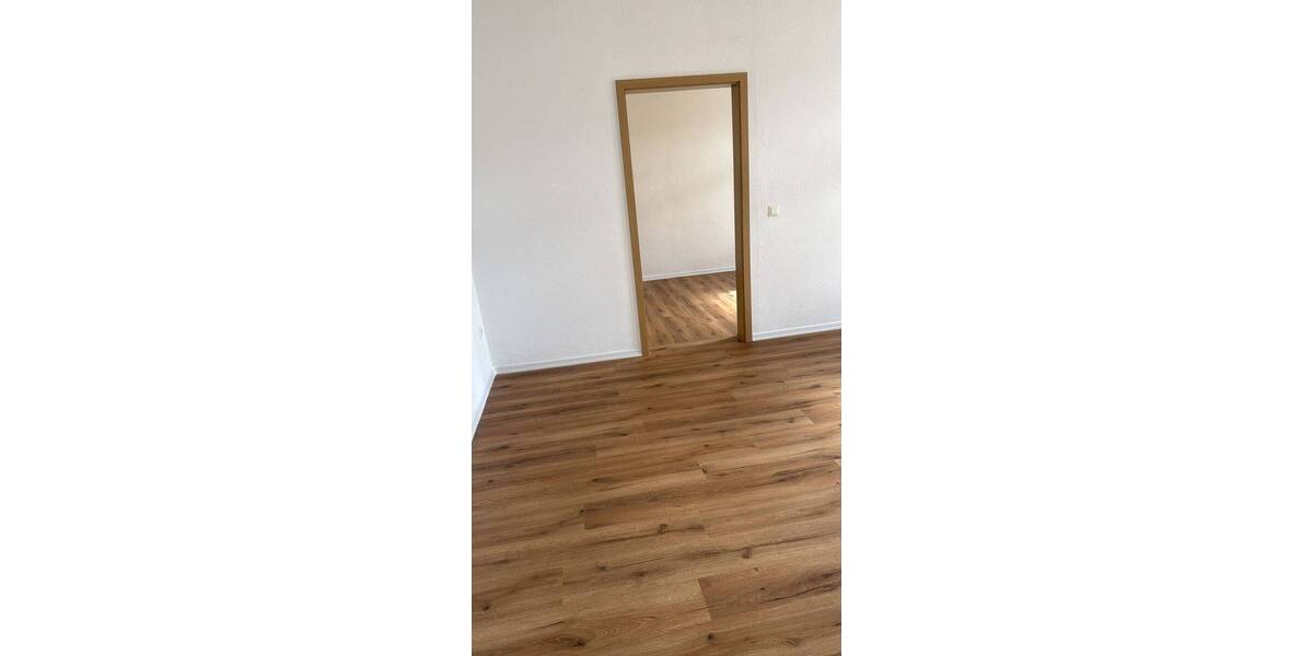 Etagenwohnung Zwickau Bahnhofsvorstadt - 3 Zimmer, 90 m&sup2;, 550&euro; | Angebot:26695006