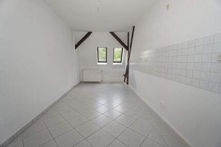 Wohnung Zwickau Innenstadt - 3 Zimmer, 76 m&sup2;, 475&euro; | Angebot:25734232