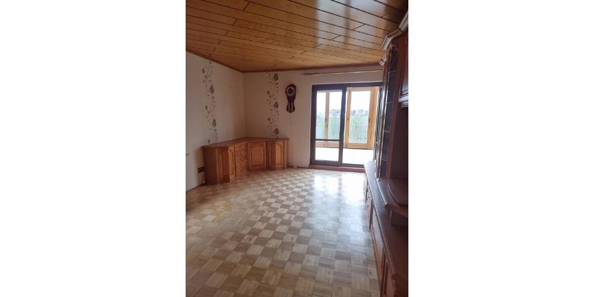 Doppelhaushälfte Neukirchen - 4 Zimmer, 90 m&sup2;, 170.000&euro; | Angebot:26673408