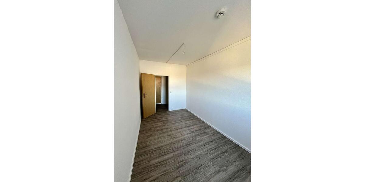Etagenwohnung Zwickau - 3 Zimmer, 70 m&sup2;, 422&euro; | Angebot:24614164