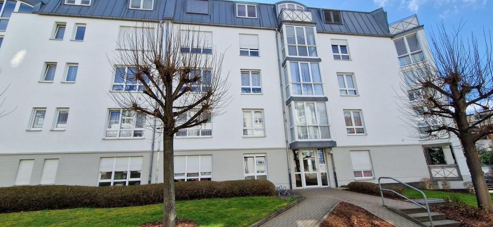 Dachgeschoßwohnung Zwickau Zwickau-Nord - 1 Zimmer, 33 m&sup2;, 230&euro; | Angebot:26676972