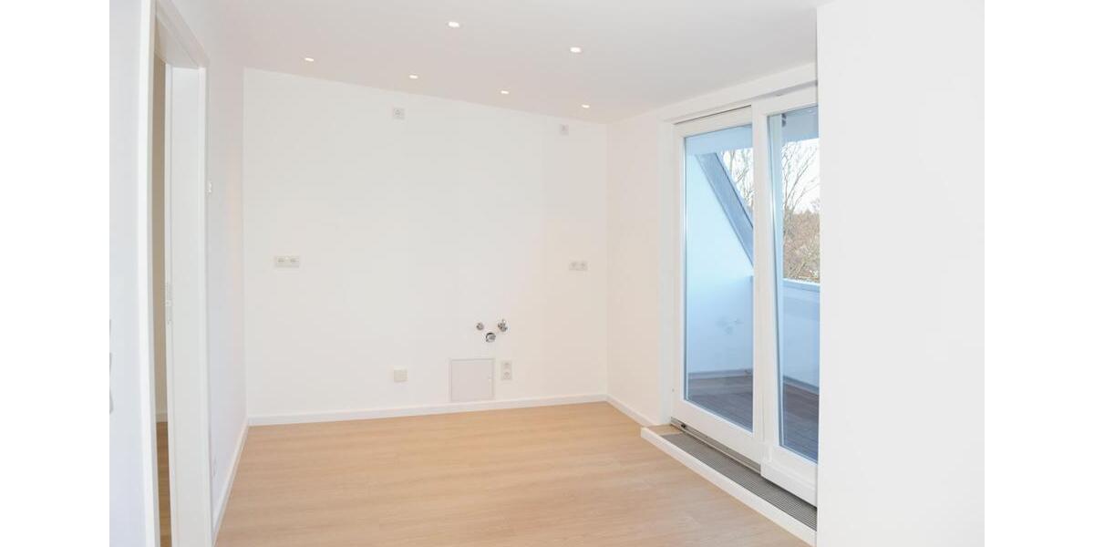 Dachgeschoßwohnung Zwickau Zwickau-Nord - 3 Zimmer, 71 m&sup2;, 705&euro; | Angebot:23768182