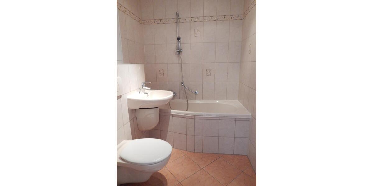 Etagenwohnung Crimmitschau - 3 Zimmer, 69 m&sup2;, 541&euro; | Angebot:22130131