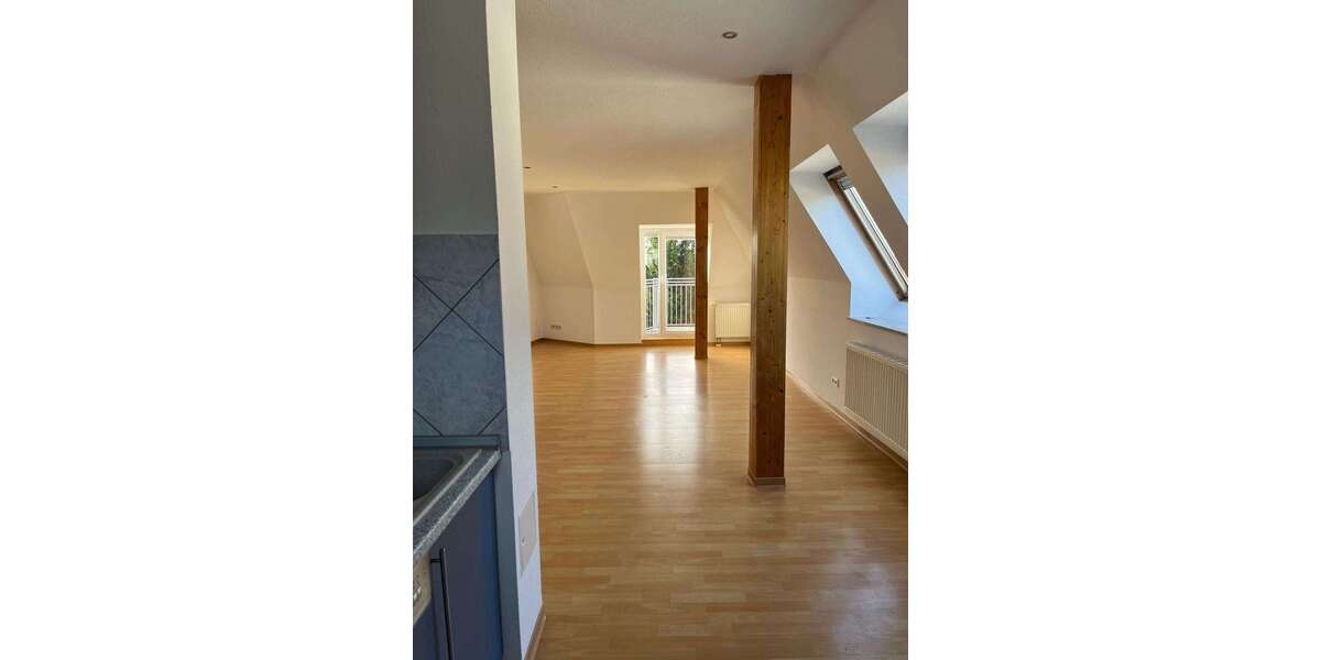 Etagenwohnung Zwickau Marienthal Ost - 3 Zimmer, 84 m&sup2;, 125.000&euro; | Angebot:26662383